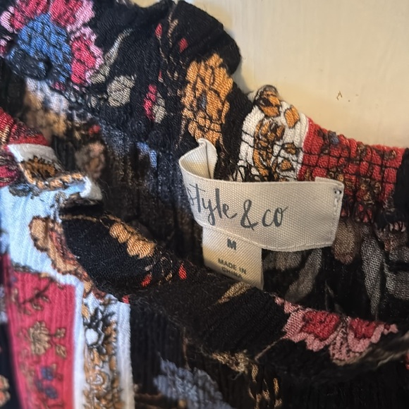 Style & Co Flower Tank Top with Details - Picture 4 of 8